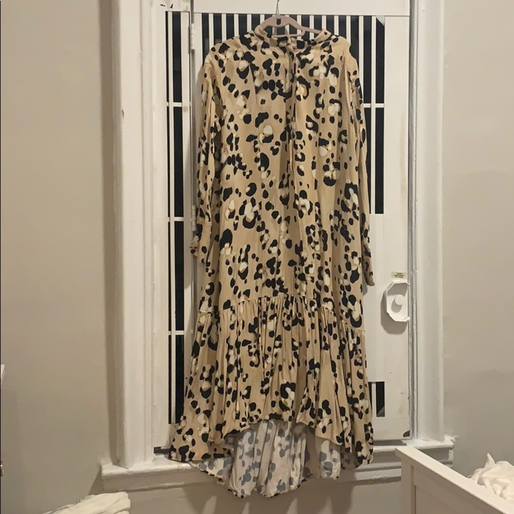 H&M Nude Leopard print midi dress